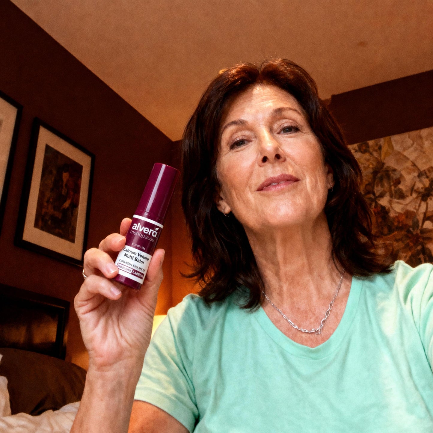 Customer with the Anti Wrinkle Calcium Balm